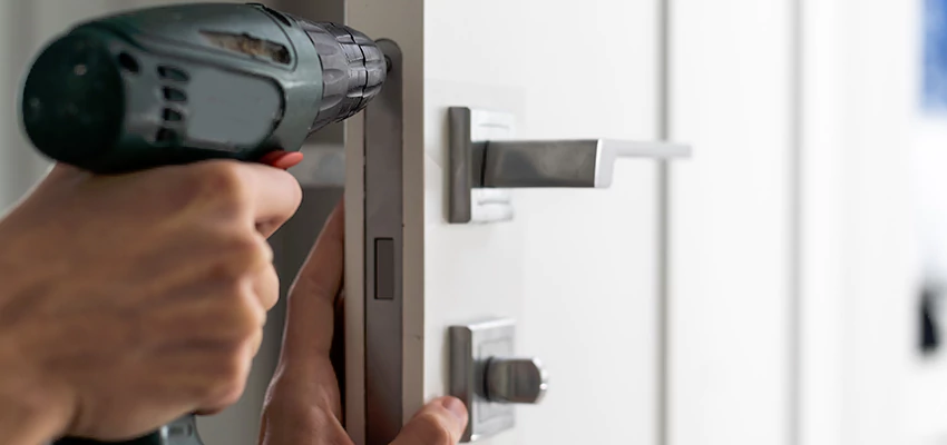 Locksmith For Lock Replacement Near Me in Moreno Valley, CA