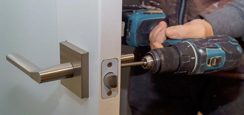 Broken Door Handle Lock Repair in Moreno Valley, California